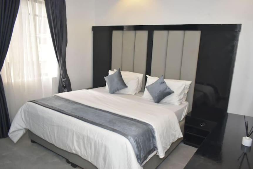 Jada Hotel And Suits Lagos Luaran gambar
